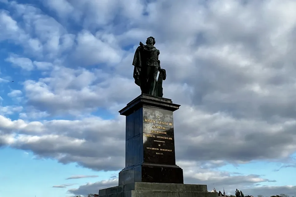 Gustav III statue