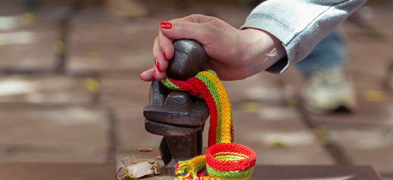 Iron Boy - Boy watching the moon