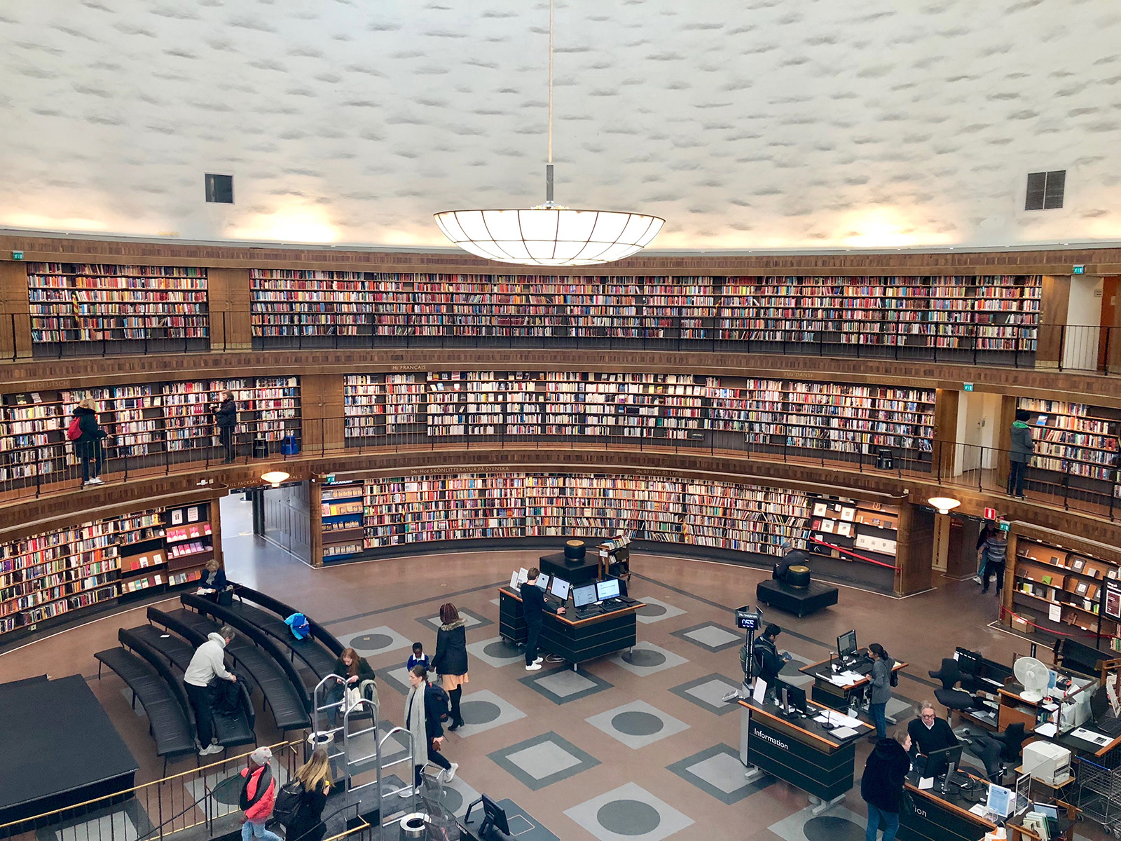 Bibliothèque publique de Stockholm (Stockholms ...
