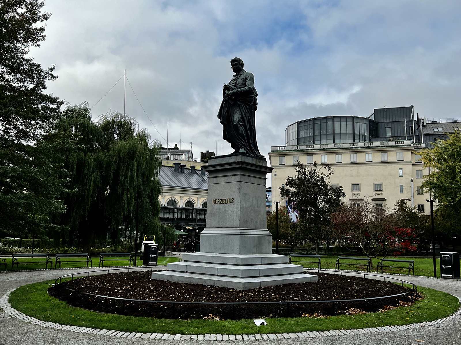 Berzelius statue