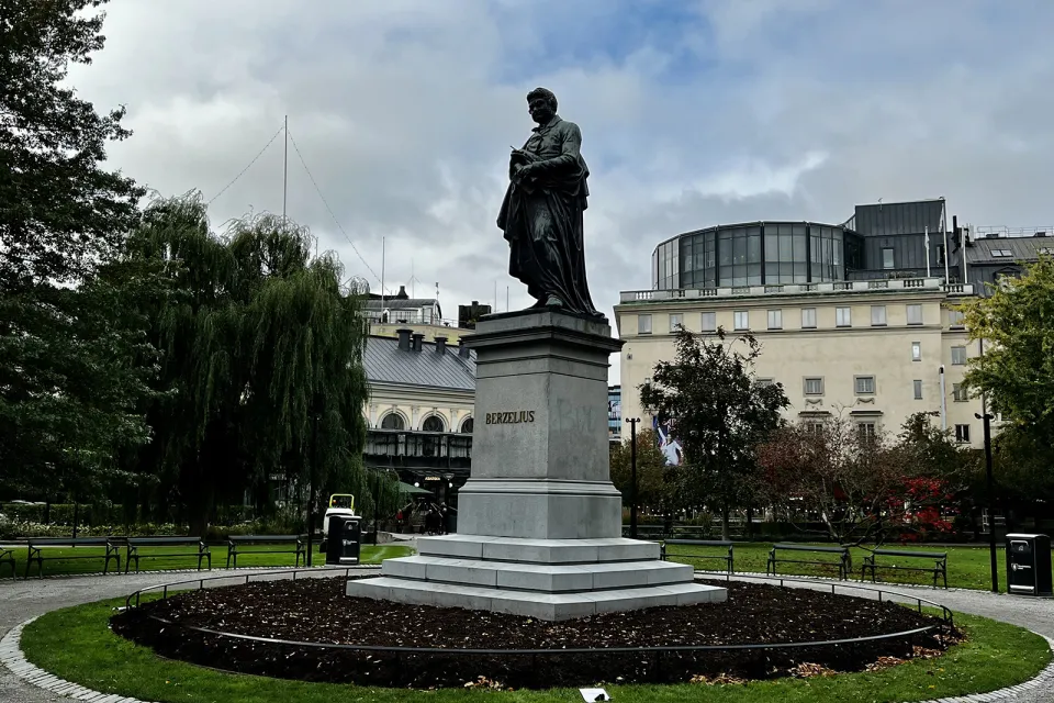 Berzelius statue
