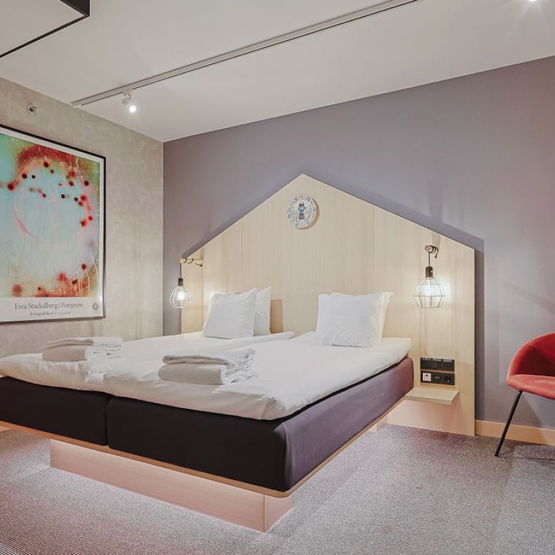 Hôtel With Urban Deli