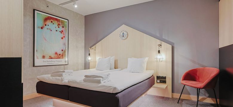 Hôtel With Urban Deli