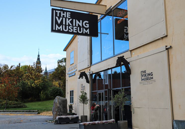 Viking Museum: immerse yourself in the daily l ...