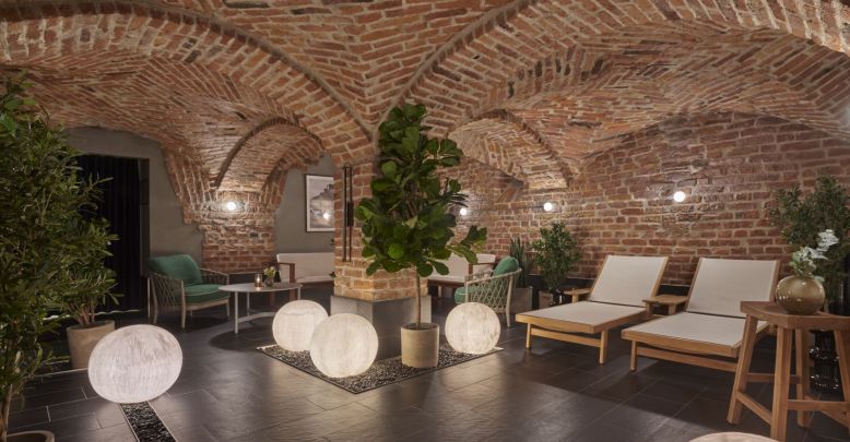 The 5 stars Hôtel Reisen, an invitation to tra ...