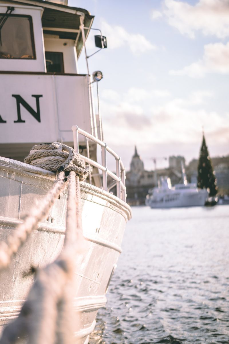 Stockholm-winter-andreas-forsberg - unsplash